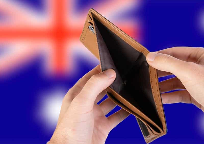 Empty Wallet with Flag of Australia. Rec (CC BY 2.0) by wuestenigel